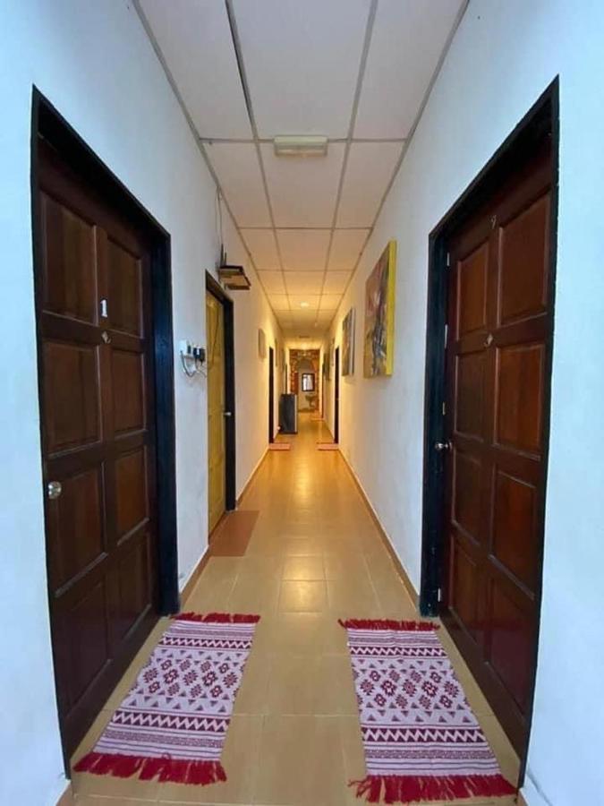Kencana Guest House Pantai Cenang  Exteriör bild